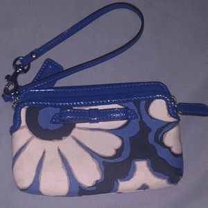 Medium Coach Poppy Wristlet